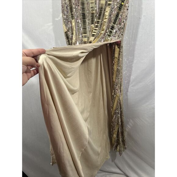 NWT Mac Duggal [ 4 ] Halter Neck Embellished Detailed Back Gown 93981 Nude Mirro - Picture 13 of 16